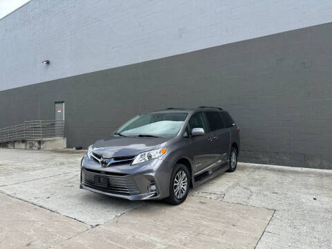 2018 Toyota Sienna Limited 7-Passenger