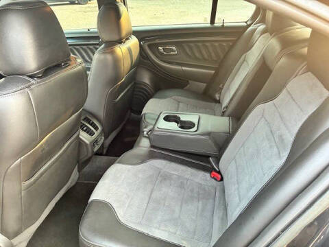 2017 Ford Taurus SHO