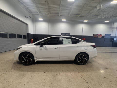 2025 Nissan Versa SR