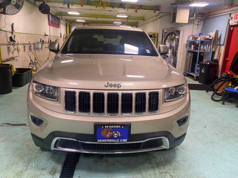 2014 Jeep Grand Cherokee Limited photo 9