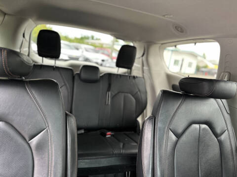 2019 Chrysler Pacifica Touring L