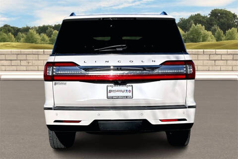 2019 Lincoln Navigator Select