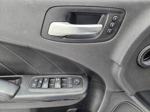 2017 Dodge Charger SXT