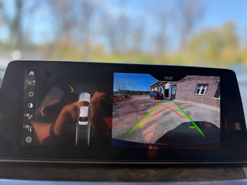 2018 BMW 5 Series 540i