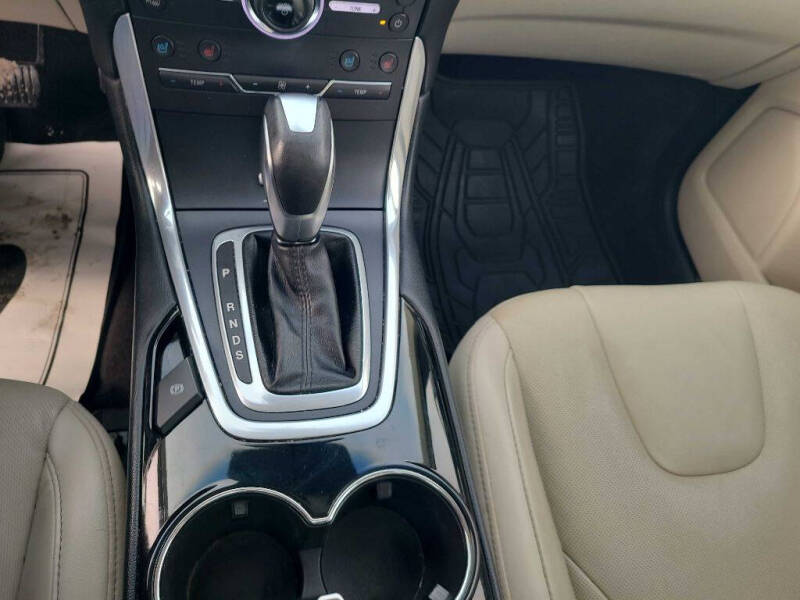 2016 Ford Edge Titanium