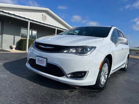 2018 Chrysler Pacifica for sale at Jacks Auto Sales in Mountain Home AR