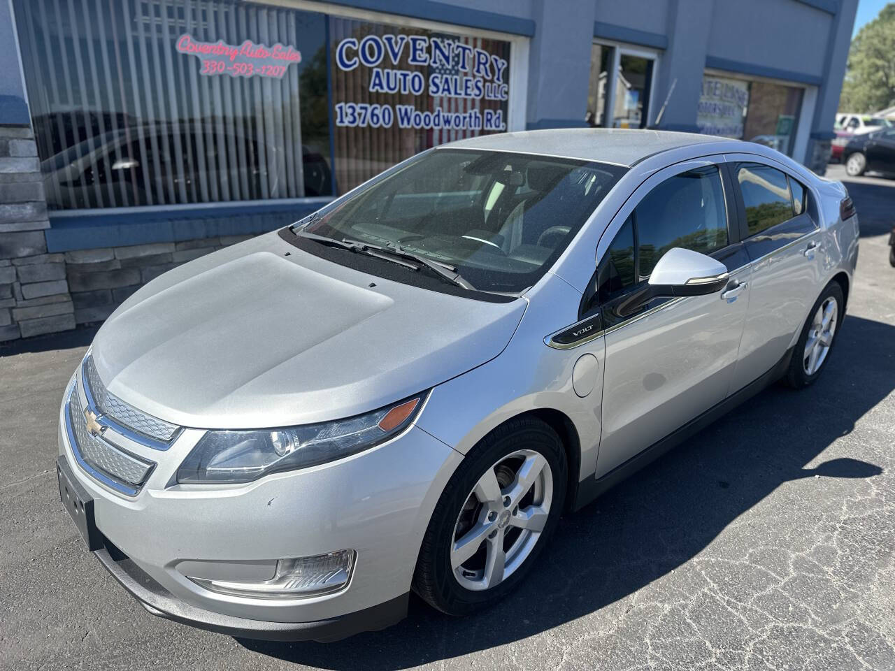 Silver 2013 Chevrolet Volt Base 4dr Hatchback 2