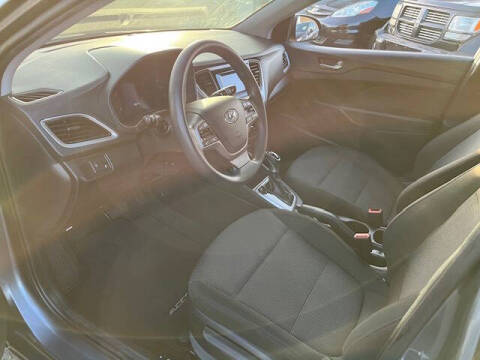 2019 Hyundai Accent SE