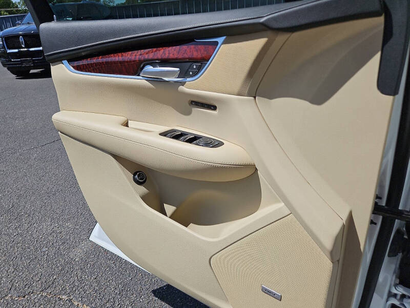 2018 Cadillac XT5 Premium Luxury