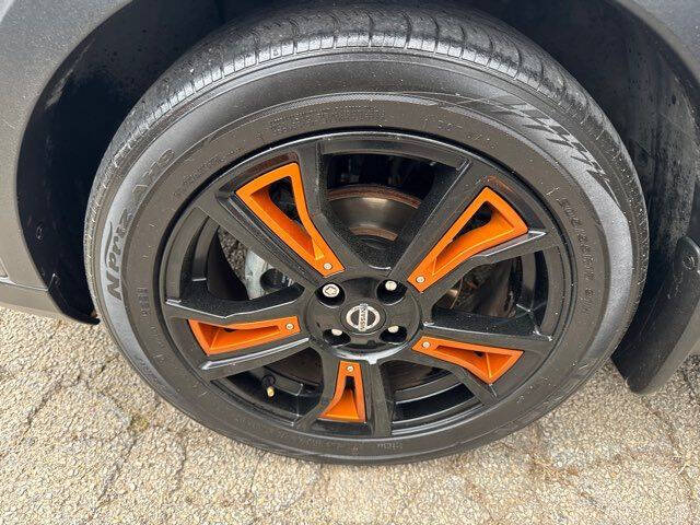 2019 Nissan Kicks SR