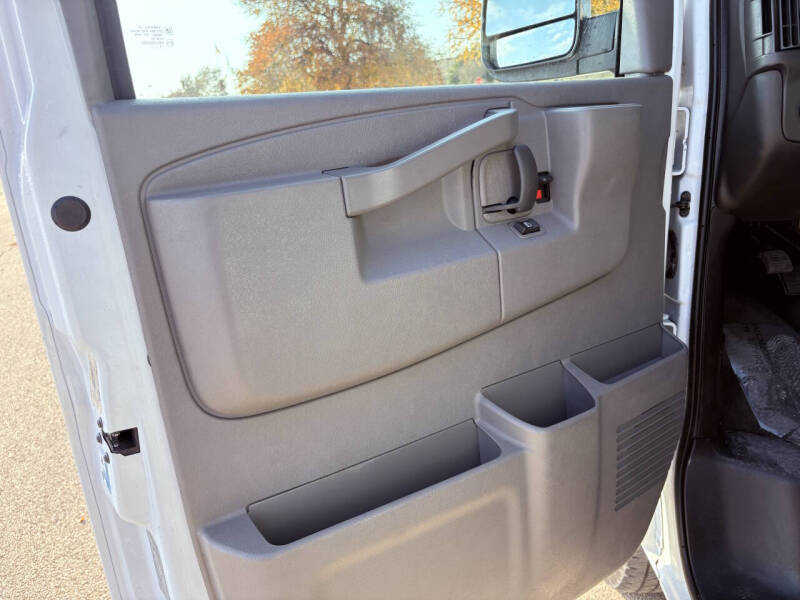 2016 Chevrolet Express LT 3500