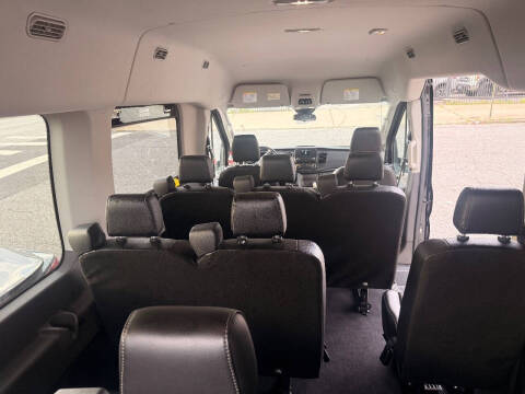 2023 Ford Transit 350 XLT