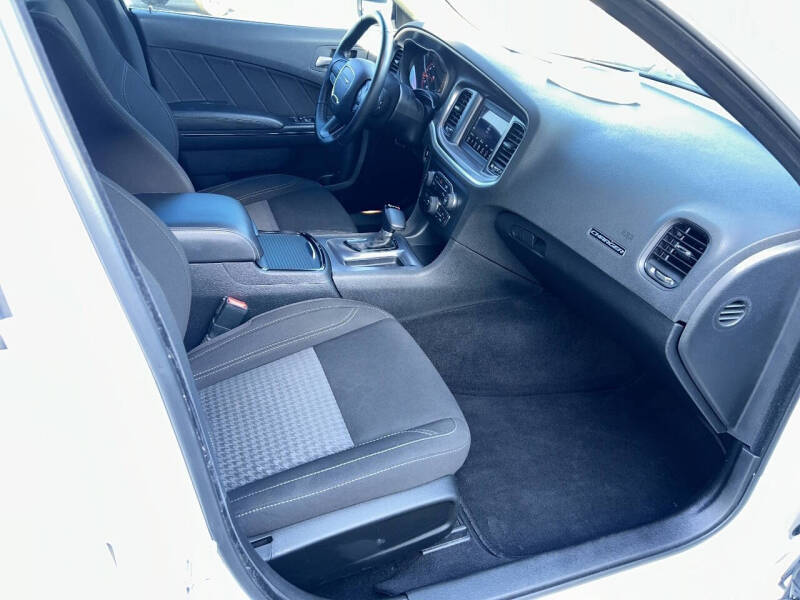 2020 Dodge Charger SXT