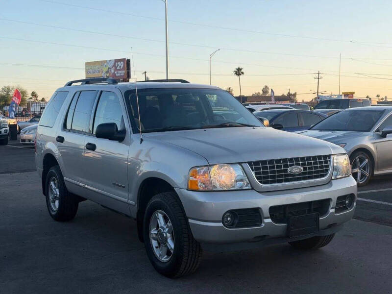 2004 Ford Explorer XLT