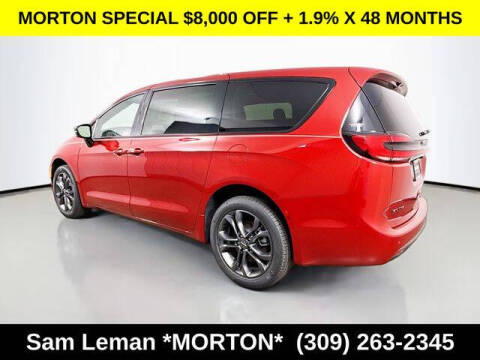 2026 Chrysler Pacifica Select