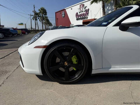 2020 Porsche 911 Carrera