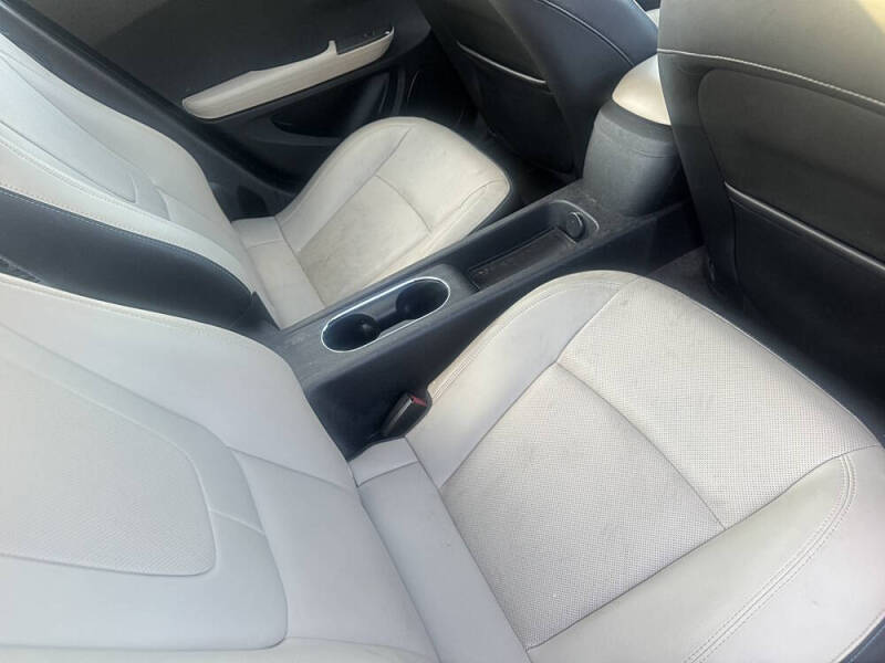 2011 Chevrolet Volt Premium