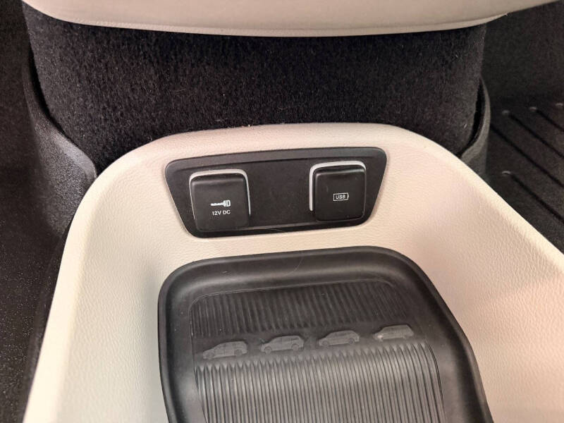 2019 Chrysler Pacifica Touring L 35th Anniversary