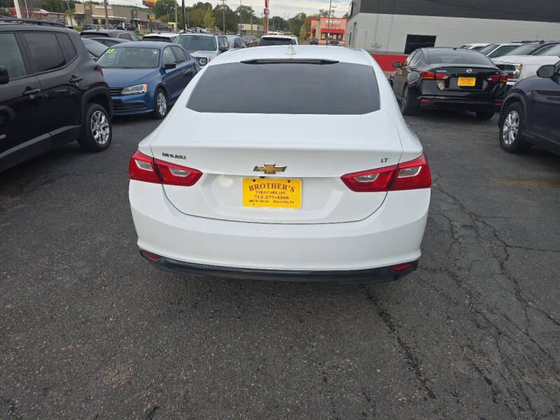 2017 Chevrolet Malibu LT