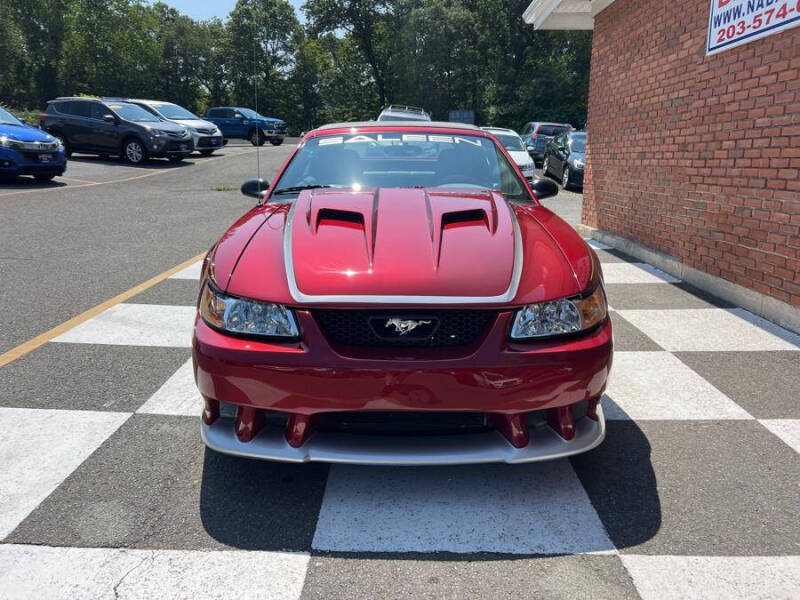 2004 Ford Mustang GT Deluxe