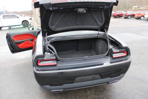 2015 Dodge Challenger SXT Plus