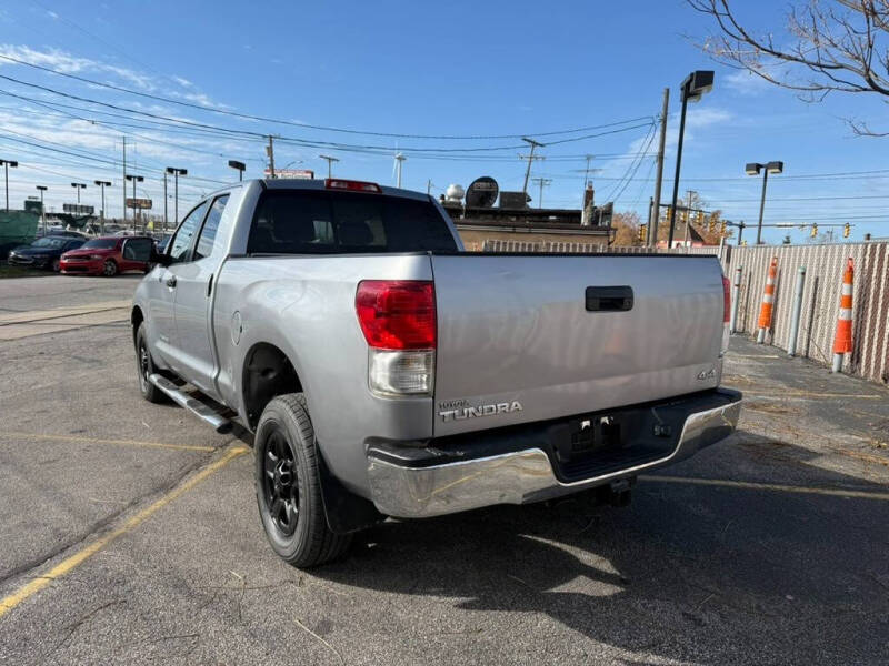 2011 Toyota Tundra Grade