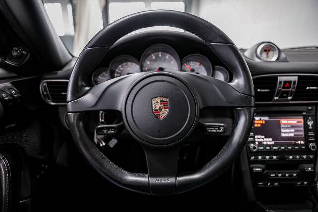 2011 Porsche 911 Carrera 4S