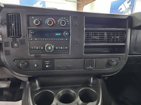 2017 Chevrolet Express 2500