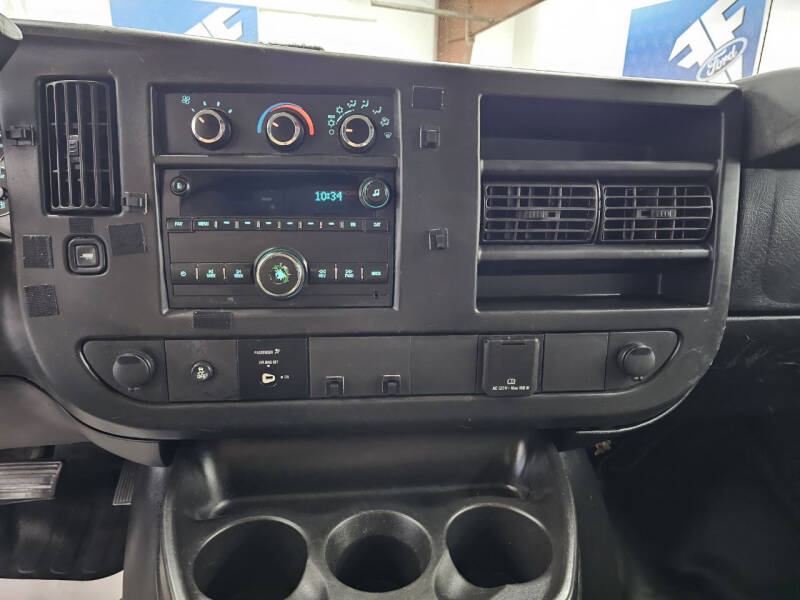 2017 Chevrolet Express 2500