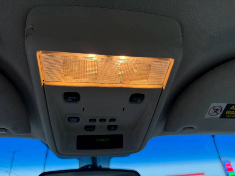 2003 Lincoln Town Car Cartier