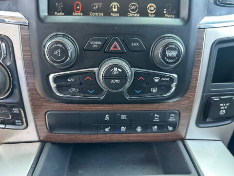 2016 RAM 1500 Laramie