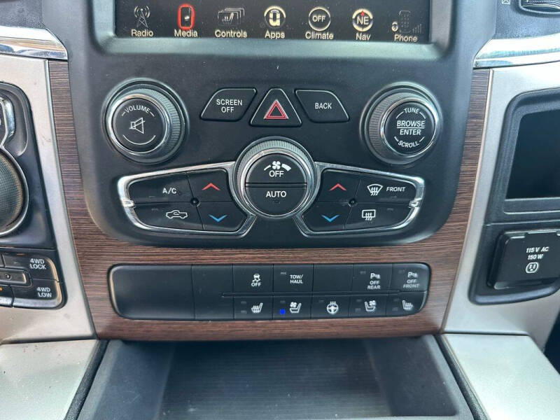 2016 RAM 1500 Laramie