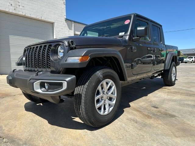 2023 Jeep Gladiator Sport S