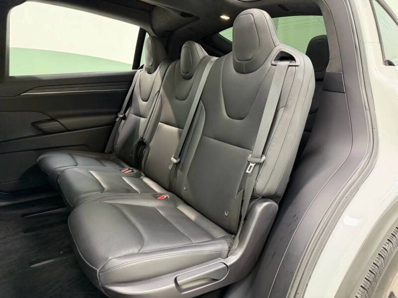 2023 Tesla Model X Standard Range