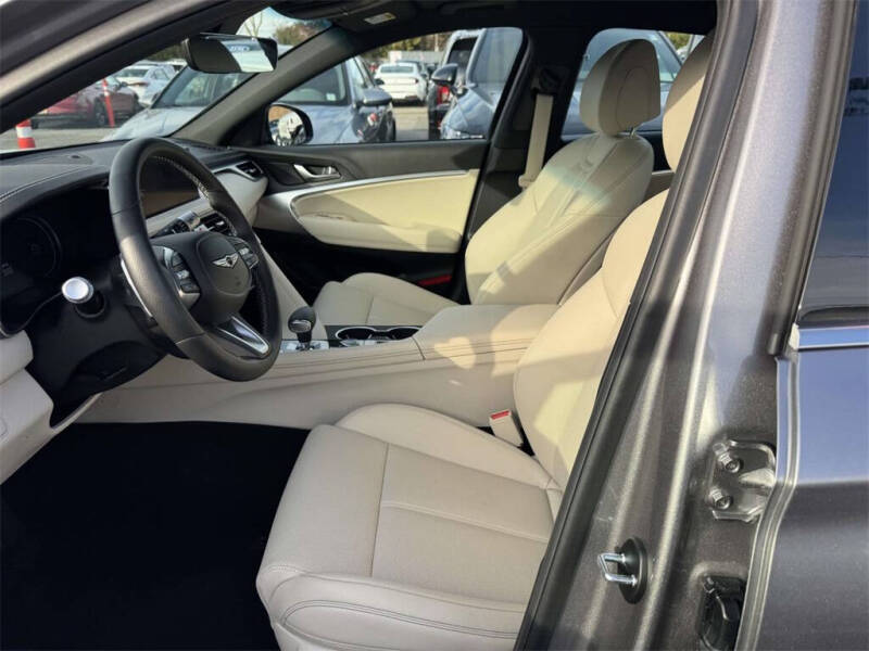 2026 Genesis G70 2.5T Standard