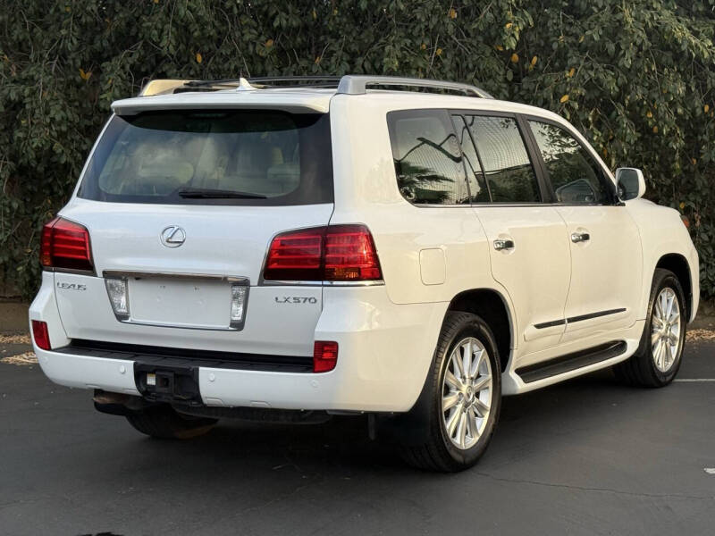 2008 Lexus LX 570