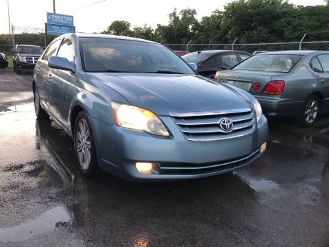 2005 Toyota Avalon for sale at Prestige Auto Sales Inc. in Nashville TN