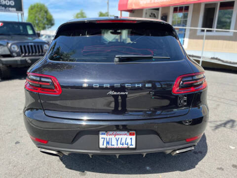 2017 Porsche Macan