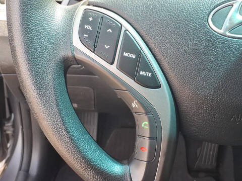 2013 Hyundai Elantra Coupe SE