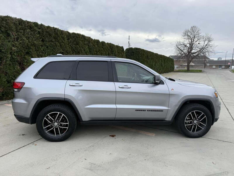 2017 Jeep Grand Cherokee Trailhawk