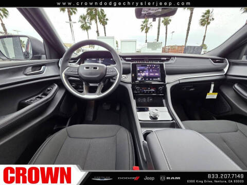 2025 Jeep Grand Cherokee Laredo X