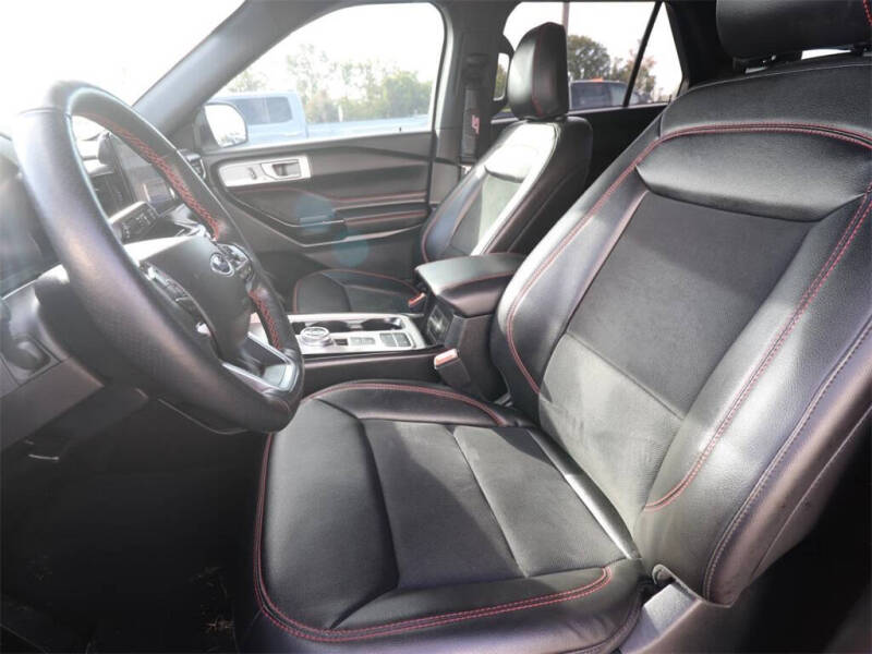 2023 Ford Explorer ST-Line