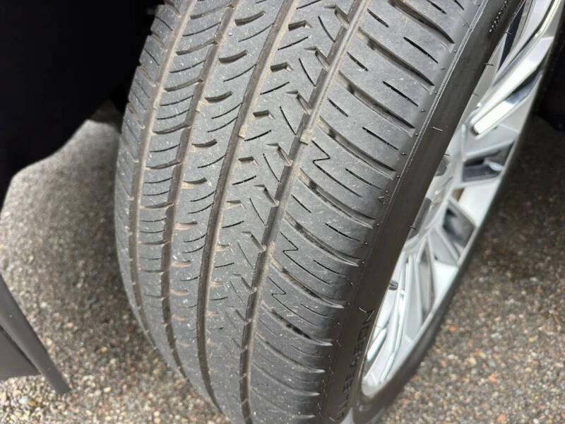 2017 Cadillac Escalade Platinum