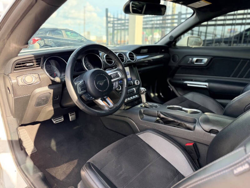 2021 Ford Mustang