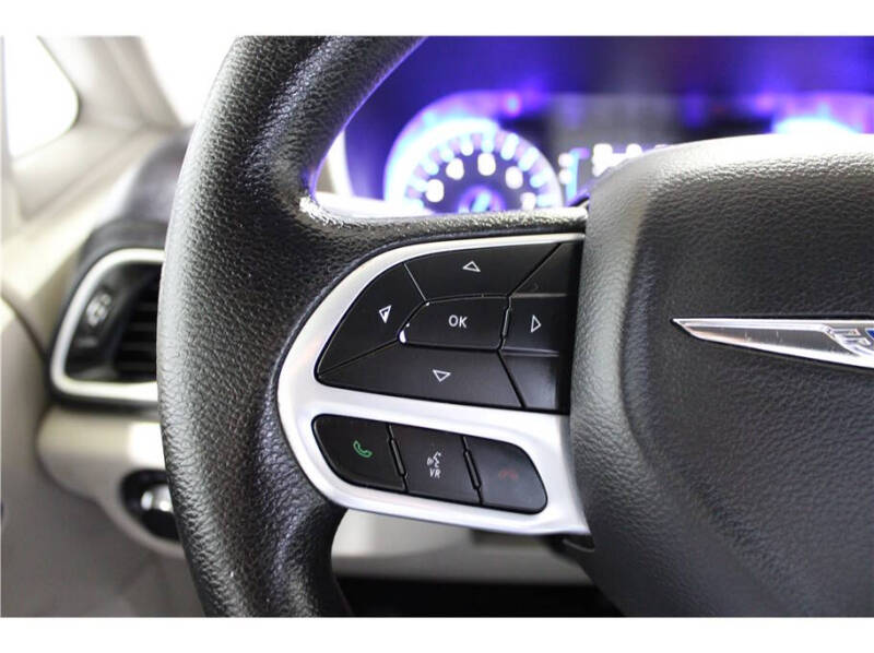 2021 Chrysler Voyager LXi