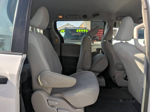2014 Toyota Sienna L 7-Passenger