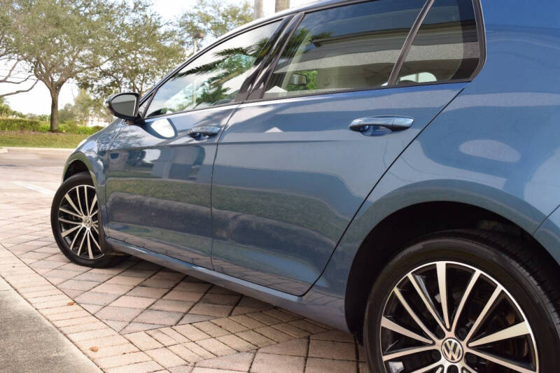 2015 Volkswagen Golf TDI SE