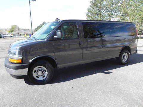 2017 Chevrolet Express LT 3500