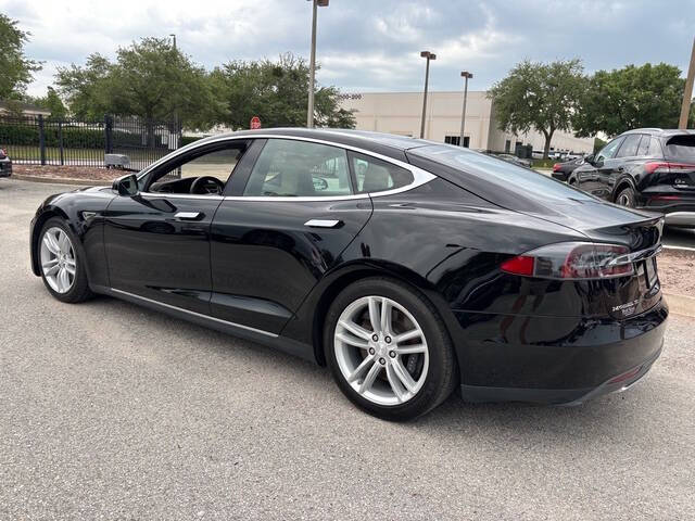 2015 Tesla Model S 6