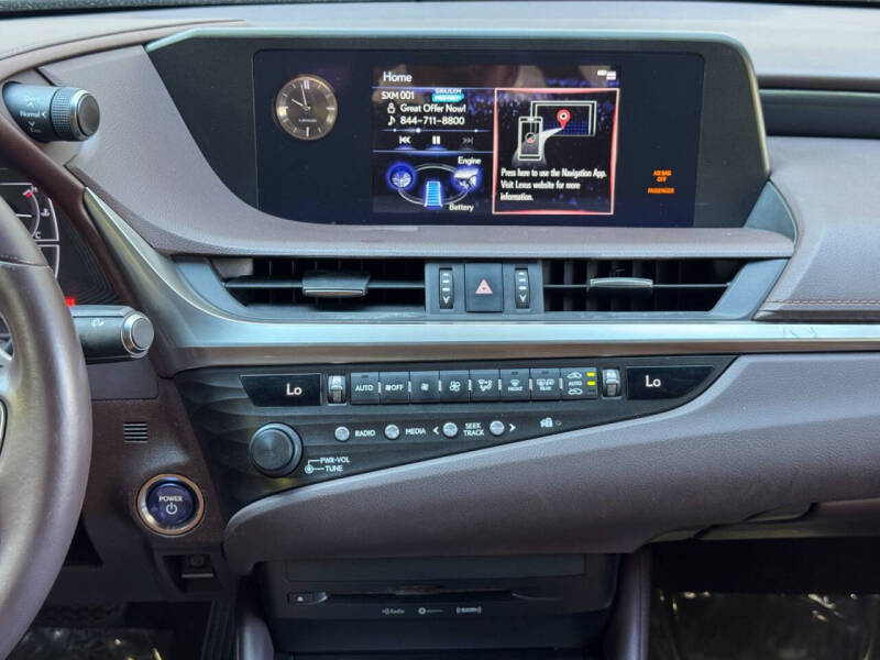 2020 Lexus ES 300h
